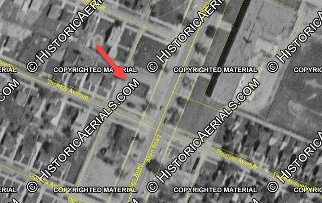 Gees Drive-In Restaurant - 1957 Aerial Photo (newer photo)